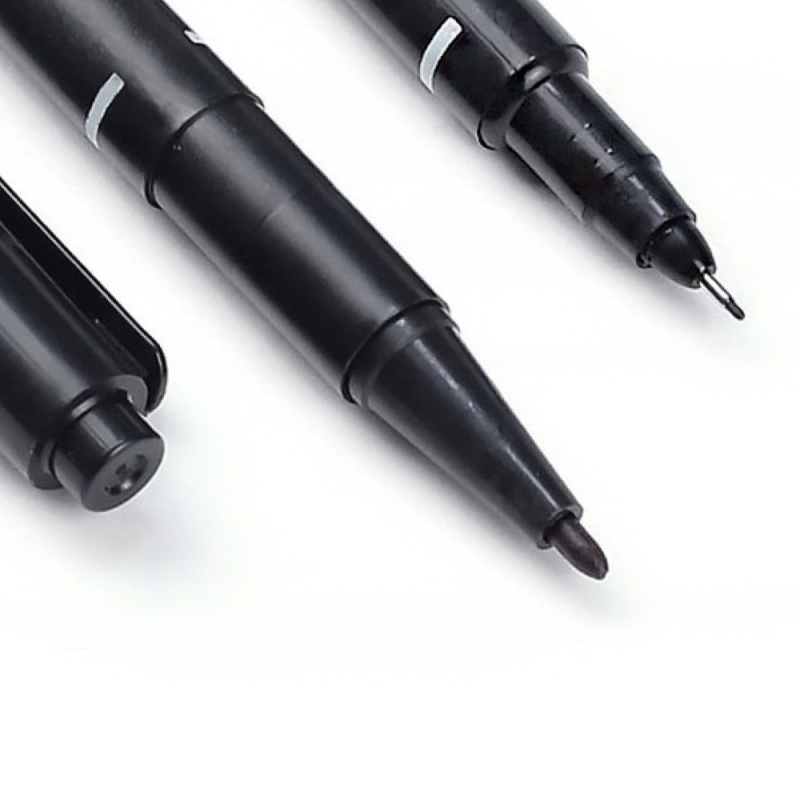 red double-sided marker pen